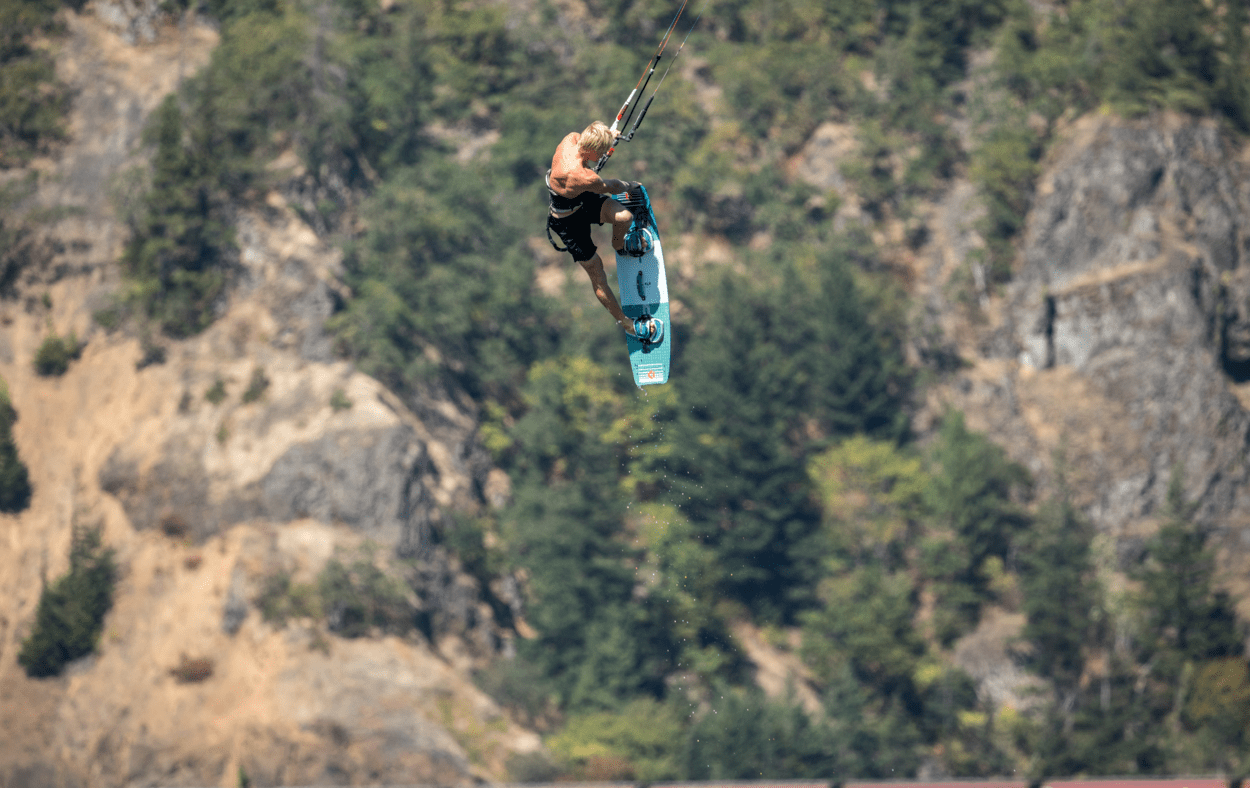 Duotone Entity Ergo 2021